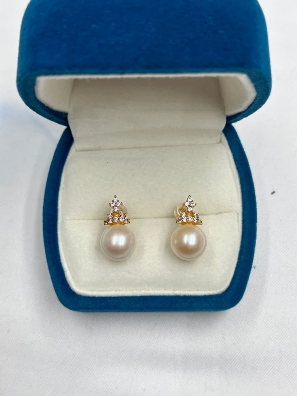 天然淡水珍珠10-11mm立体皇冠耳钉R673