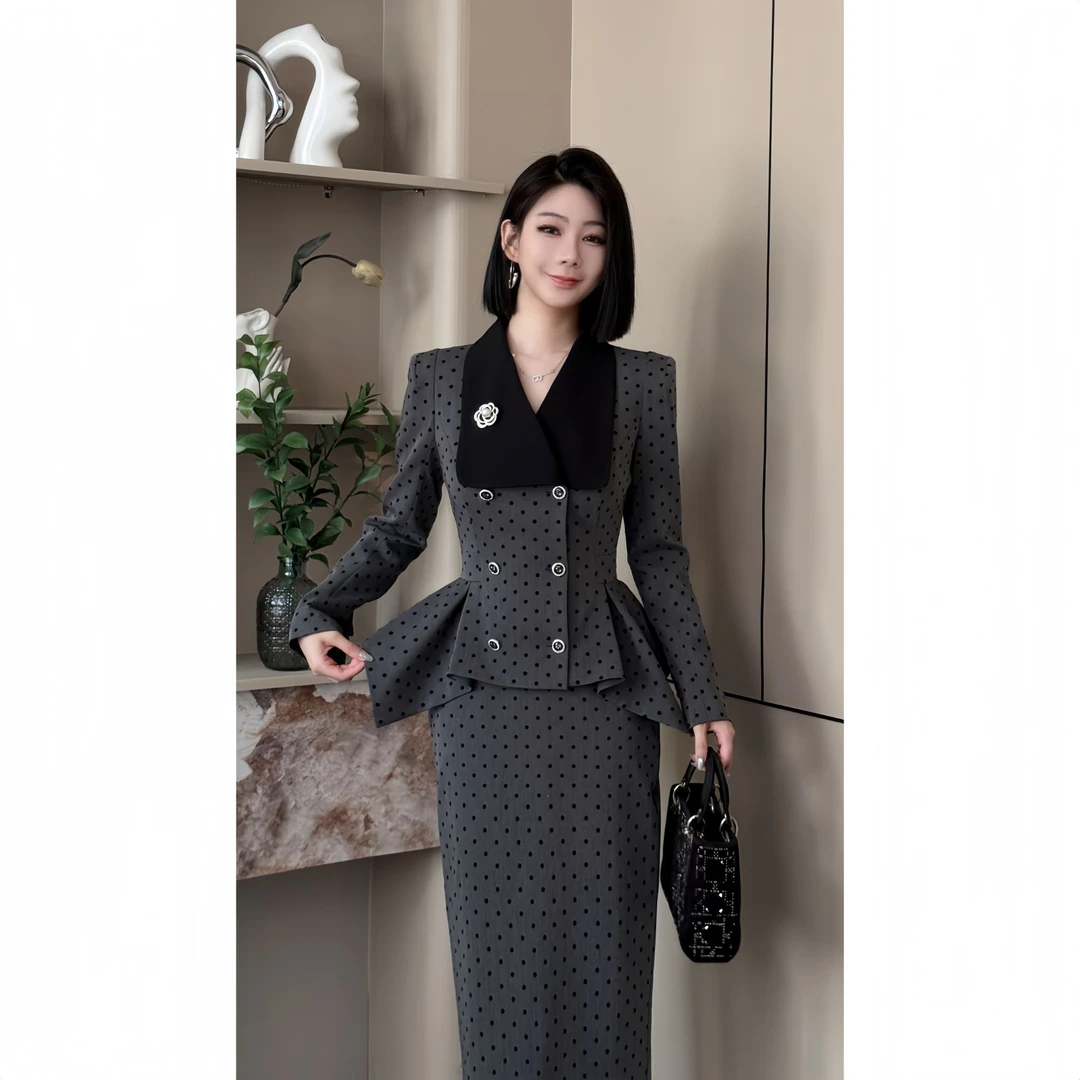 格娜【优雅弧度】2024新款秋季轻奢高级优雅女神范设计师波点套装