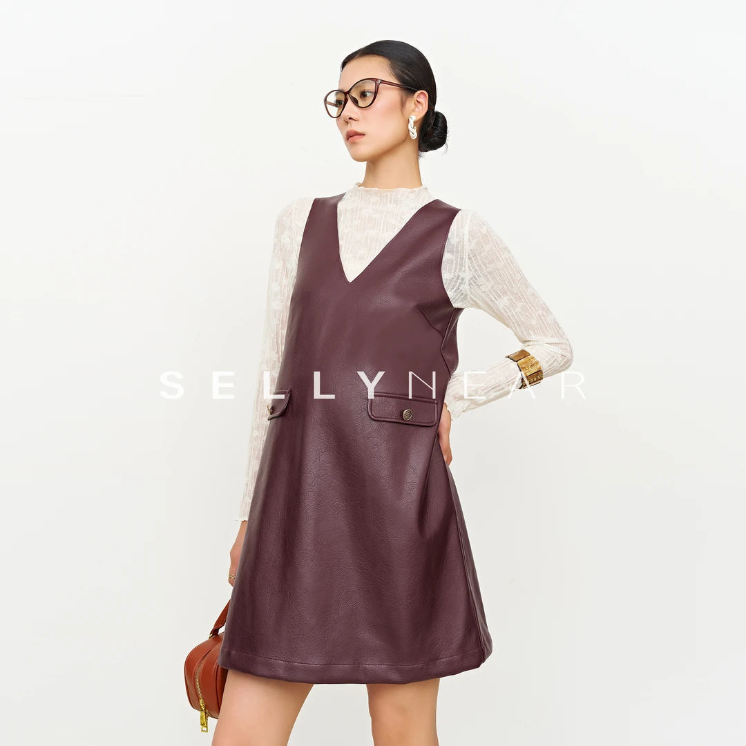 SELLYNEAR孕妇套装秋冬款时尚安可拉红V领时尚蕾丝打底皮裙两件套