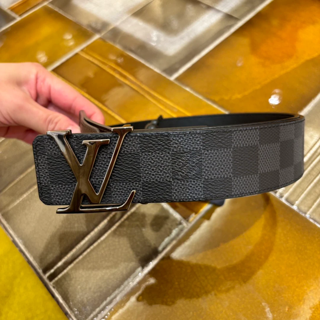 全新未使用 LouisVuitton/路易威登 LV棋盘格4cm双面腰带