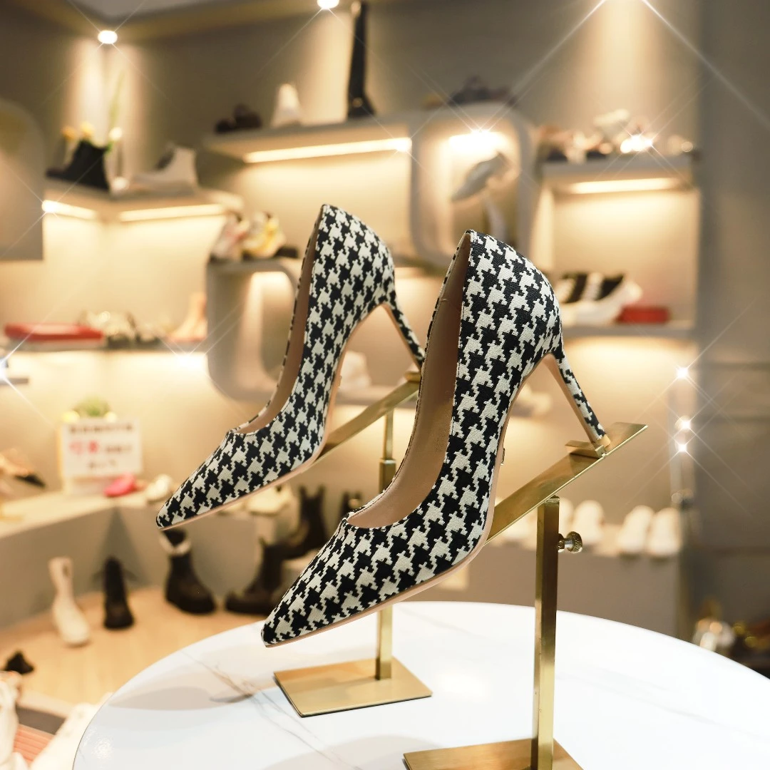 2023年春夏季新款欧美鸟格黑白气质高跟女细跟尖头性感百搭单鞋