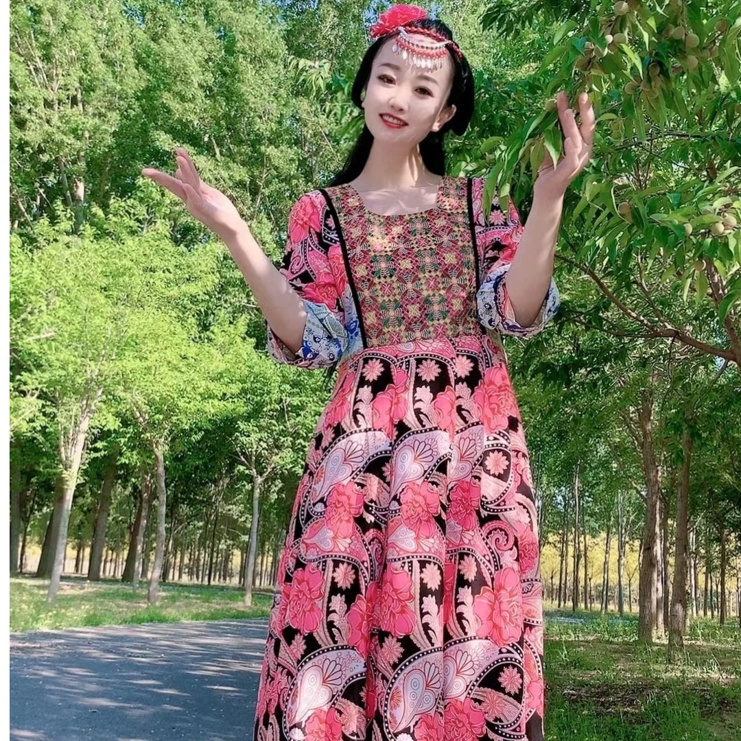 8811春夏新款连衣裙显瘦波西米亚气质复古女装连衣裙长款