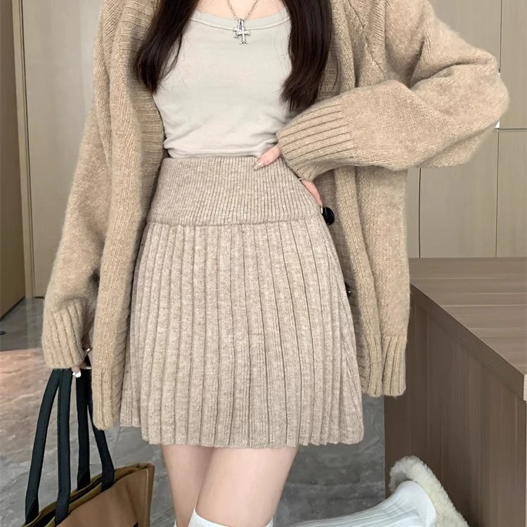 秋装2024新款松紧腰辣妹针织百褶半身裙女洋气显瘦包臀a字短裙子