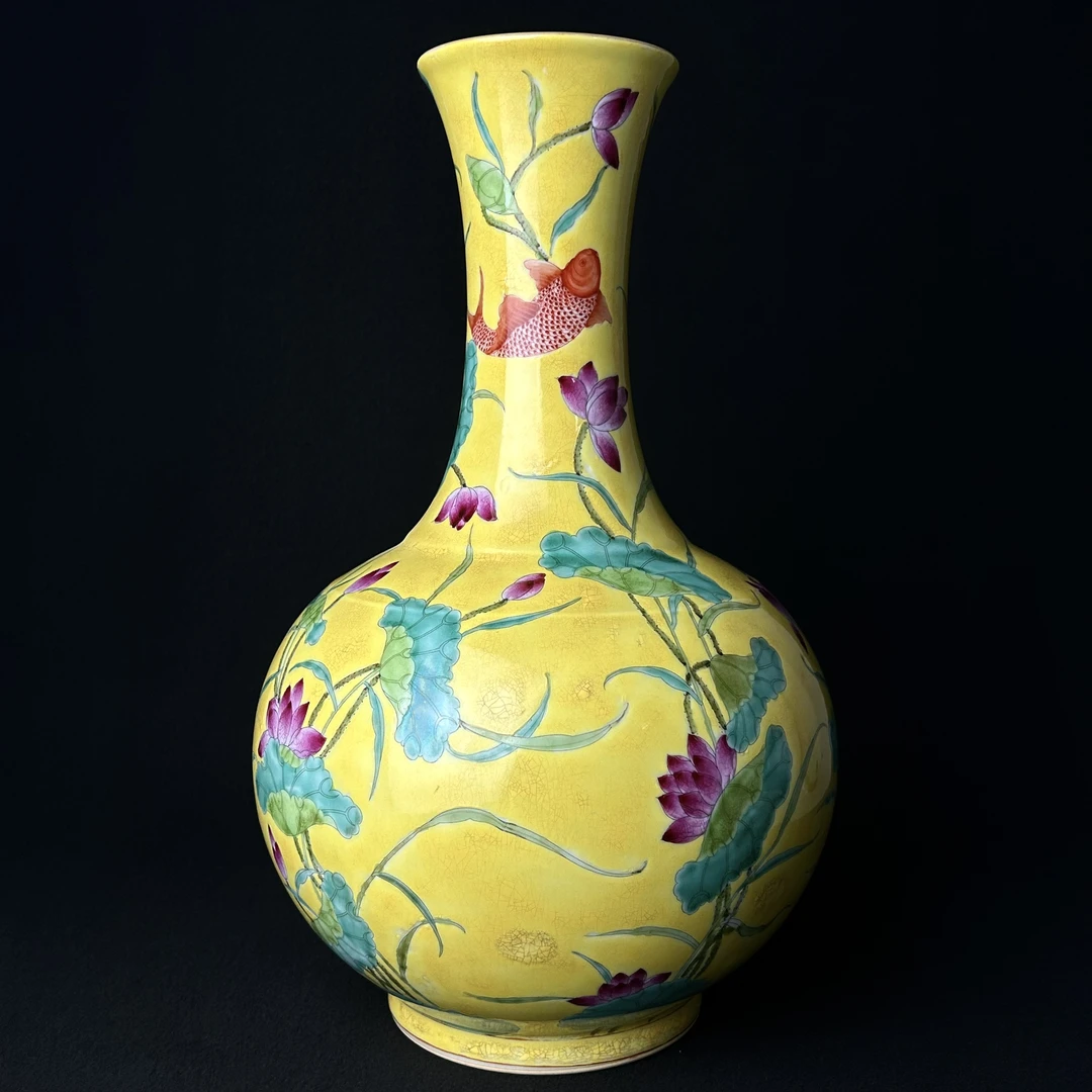 WYTCC2006-00915Q清代粉彩黄釉赏瓶