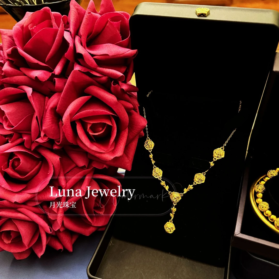 铜合金项链 轻奢玫瑰时尚颈链