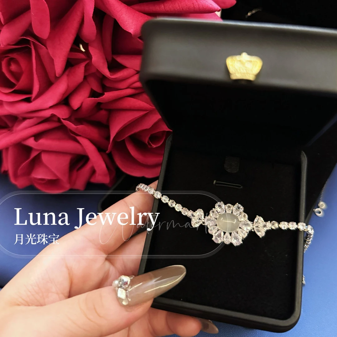 钛钢合成锆石手链 雪花菱形满钻星光轻奢手链