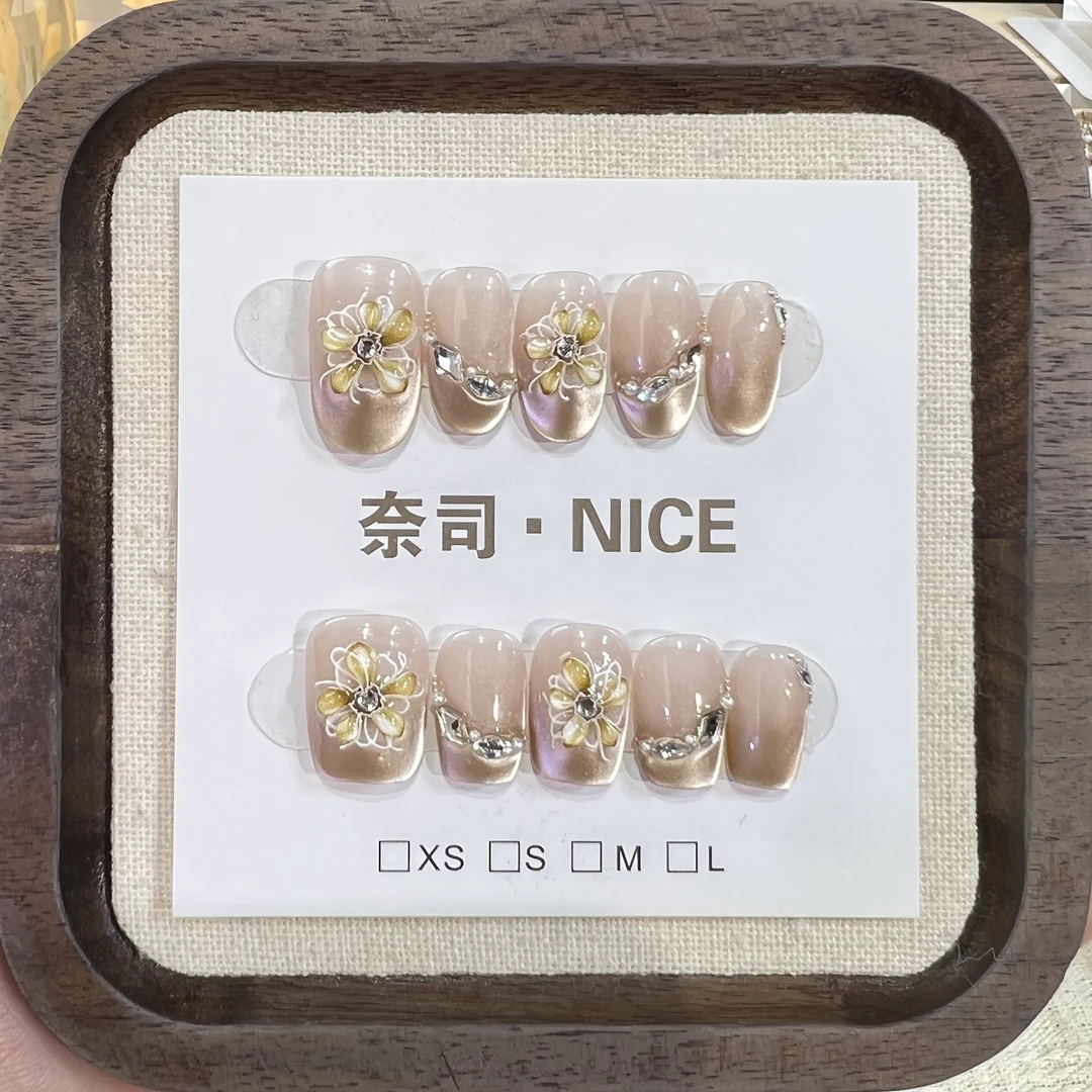 【月桂山茶】秋冬爆款渐变猫眼显白山茶花项链设计感纯手工穿戴甲