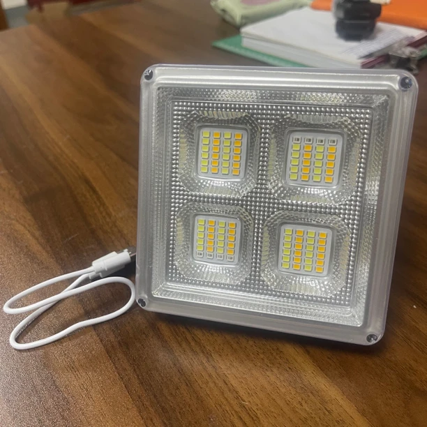 新款太阳能220V线充两用小应急手提灯夜市灯手电筒