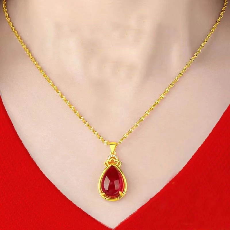 钛钢项链 时尚水滴红镶嵌红锆石吊坠简约气女款妈妈气质百搭女士