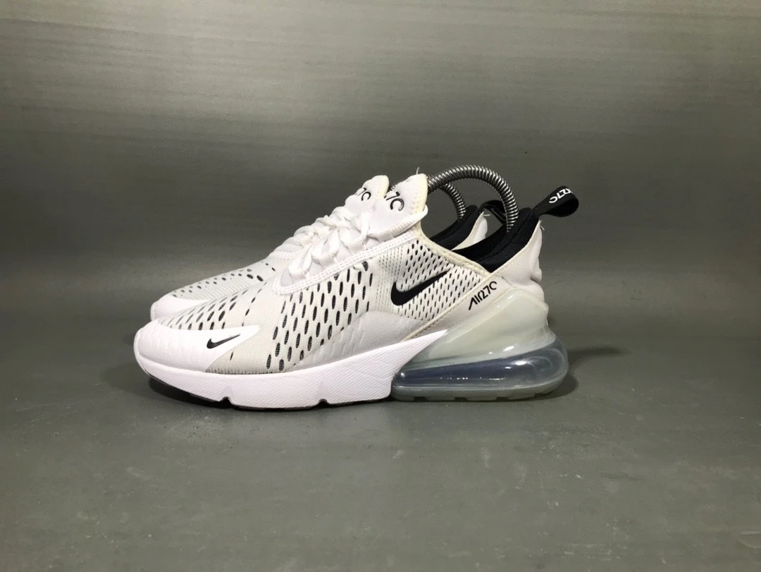 38.5码 耐克 Air Max270 白黑气垫运动鞋跑步鞋/无原盒9新/偏小