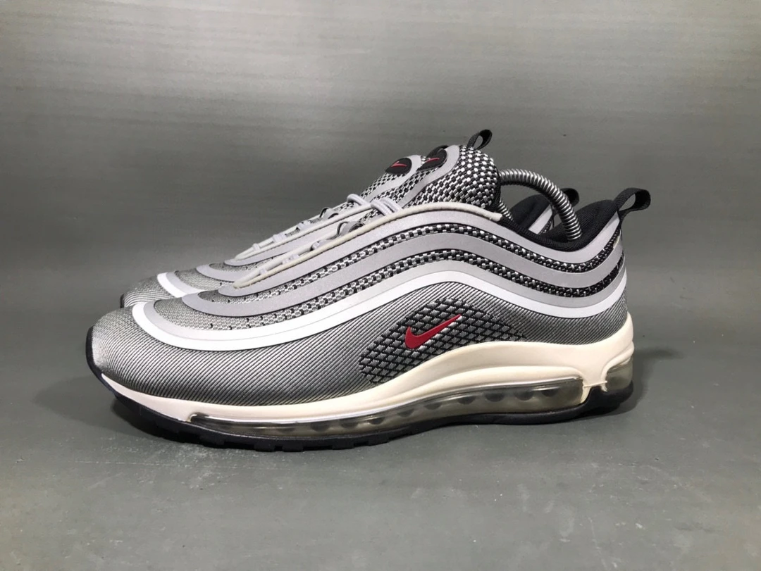 42.5码 耐克 Air Max 97银子弹运动鞋跑步鞋/9新无原盒/公价1399