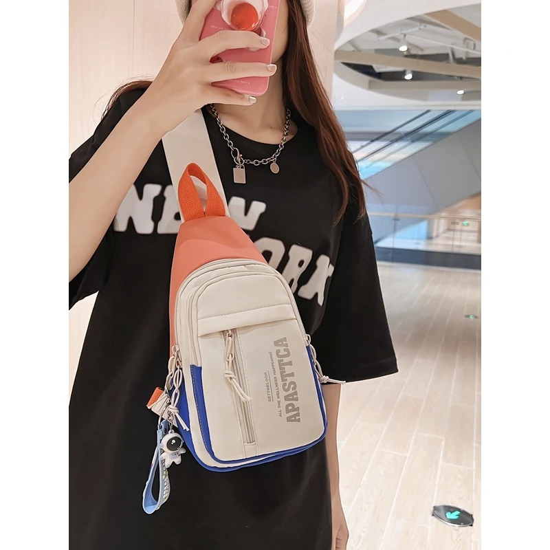 胸包女运动背包休闲单肩小挎包轻便手机斜肩包帆布2023新款斜挎包
