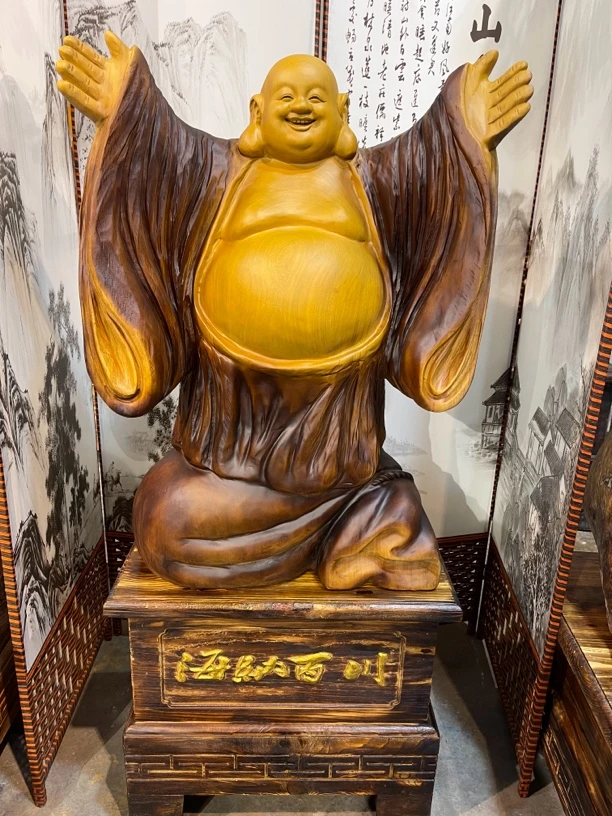 香樟木雕刻人物摆件