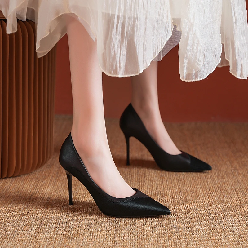 黑色高跟鞋女细跟马毛气质法式尖头8cm浅口单鞋2024年新款职业鞋
