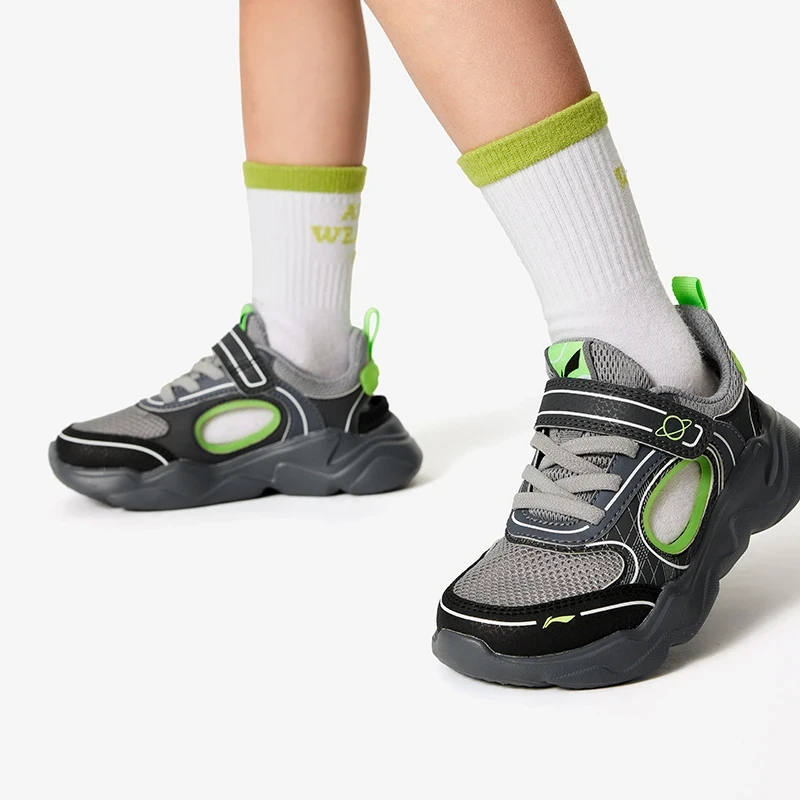 李宁儿童男女小童新款透气撞色夜光低帮网面减震软底运动鞋