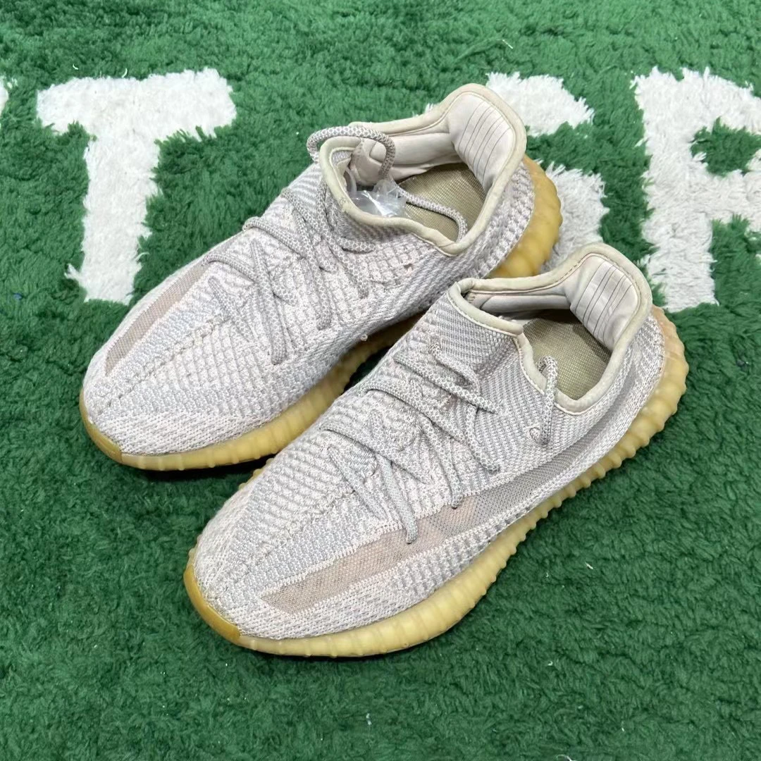 41码/ Adidas Yeezy 350 亚洲限定 低帮休闲鞋 公价2999