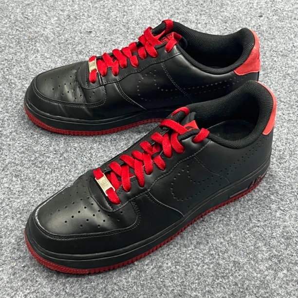 42.5码/NIKE AIRFORCE1 黑红漆皮 低帮板鞋