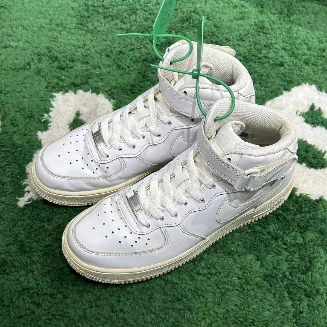 40码/Nike Air Force 1 纯白中帮板鞋
