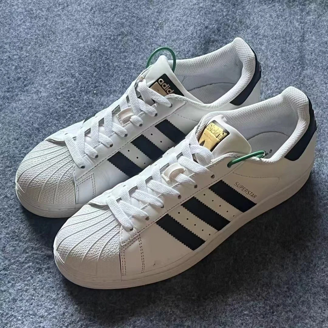 42码/ADIDAS 金标贝壳头 低帮板鞋 公价799清 1012