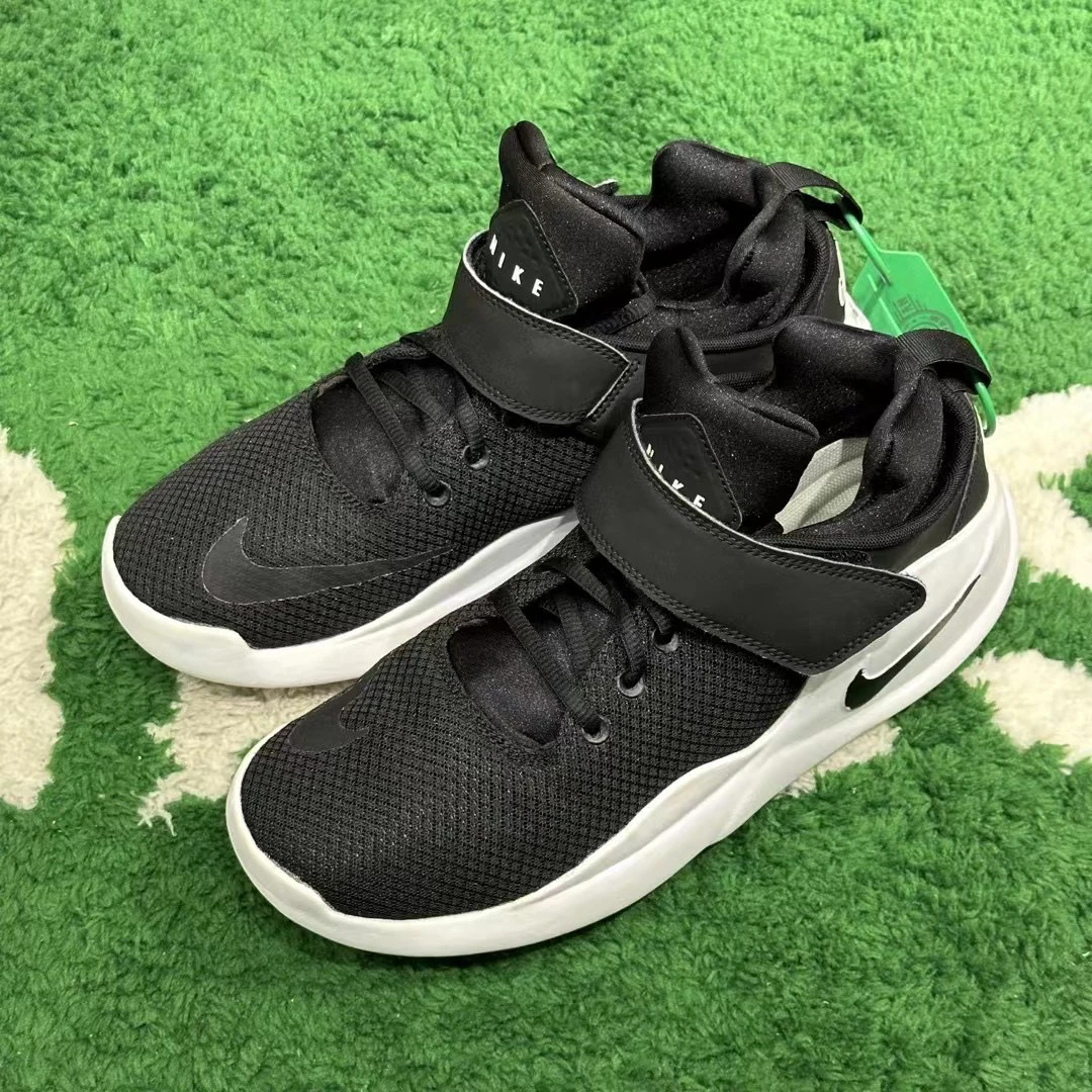 特44码/ Nike Kwazi 黑白 高帮篮球鞋 公价879 844839