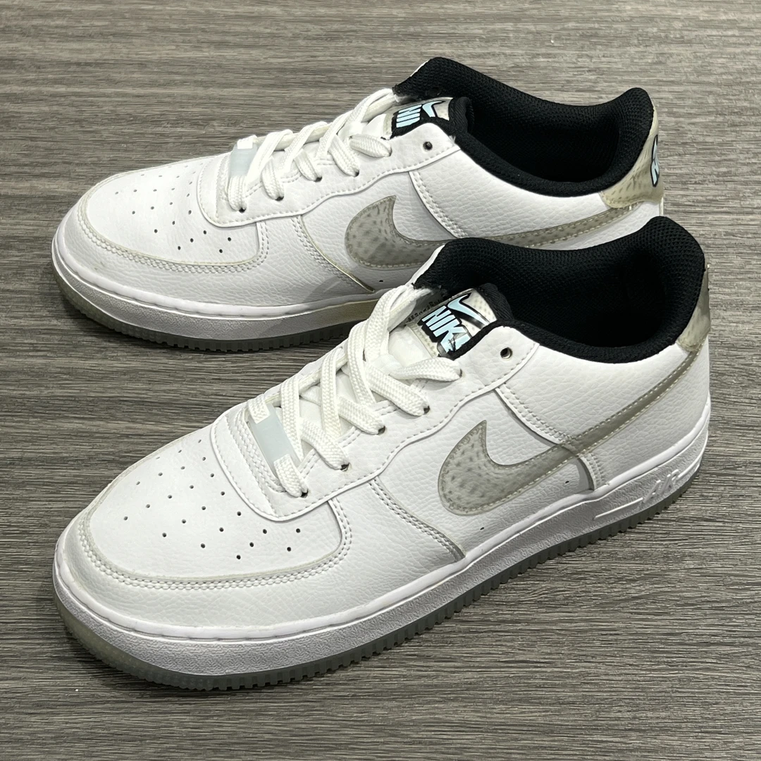 39码/NIKE AIRFORCE1裸眼3D配色 低帮板鞋 99新