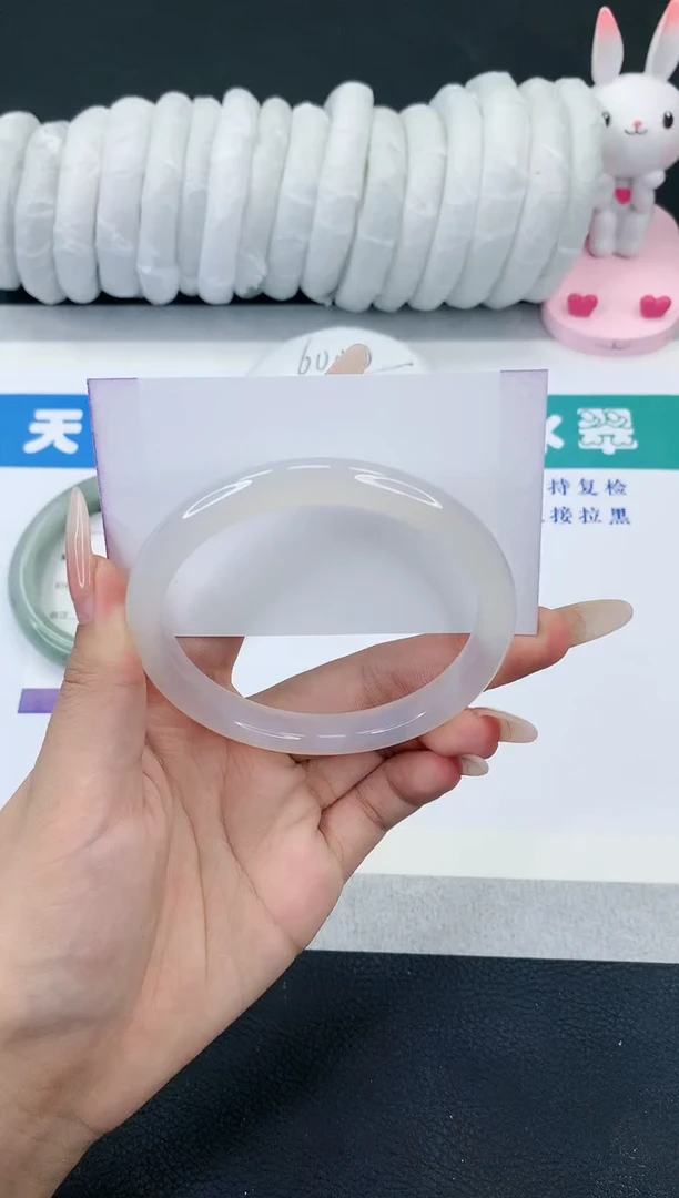 【闪购商品】石英质玉手镯未镶嵌M52-62+