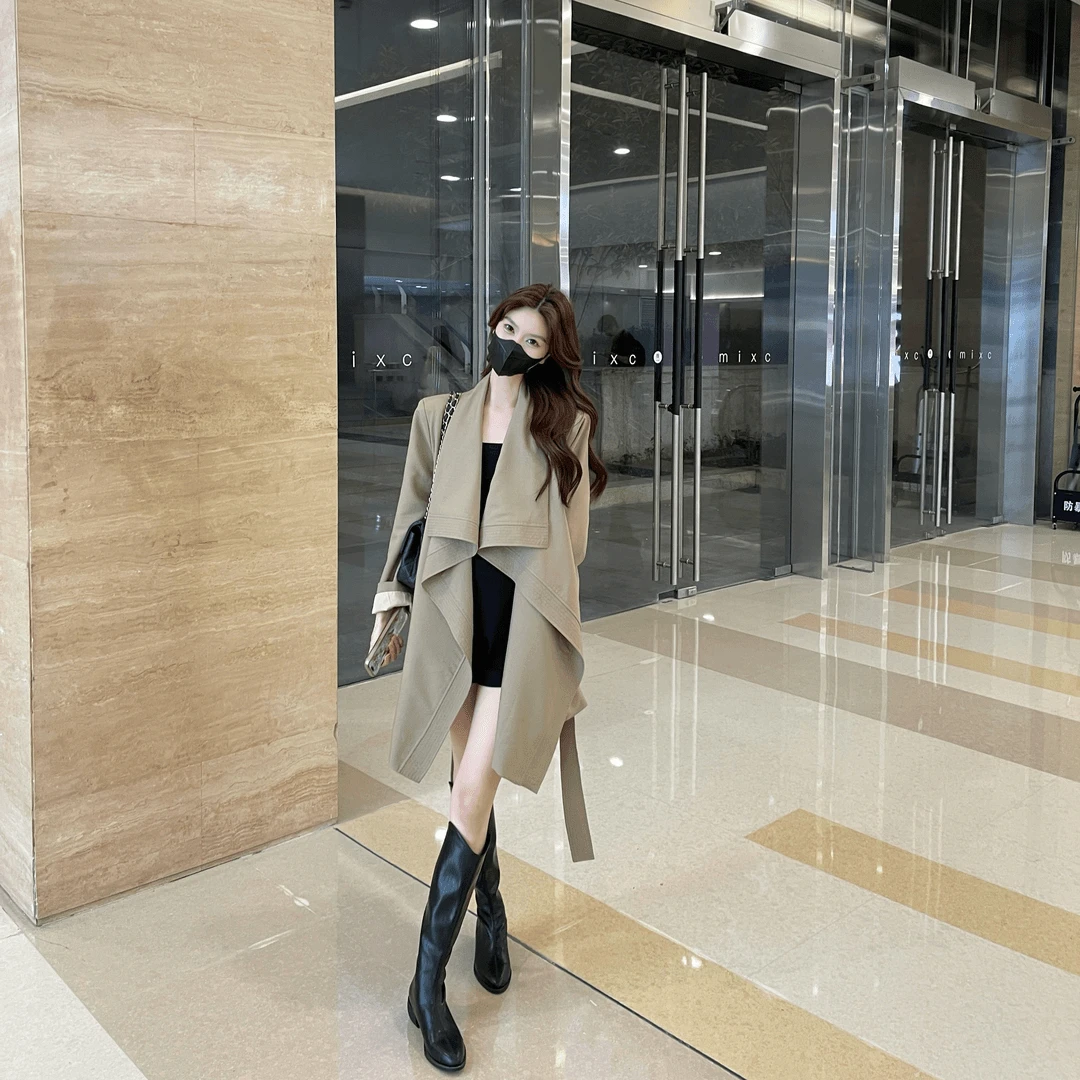 新款秋季韩版时尚气质高级感风衣女装微胖小个子小众设计显瘦外套