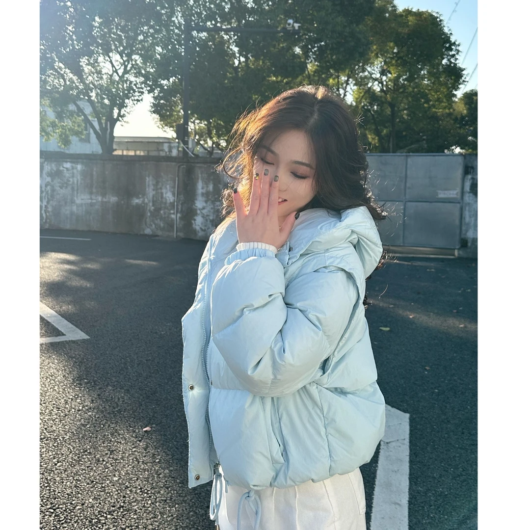 短款连帽羽绒服冬季可拆卸袖一衣两穿白鸭绒外套630