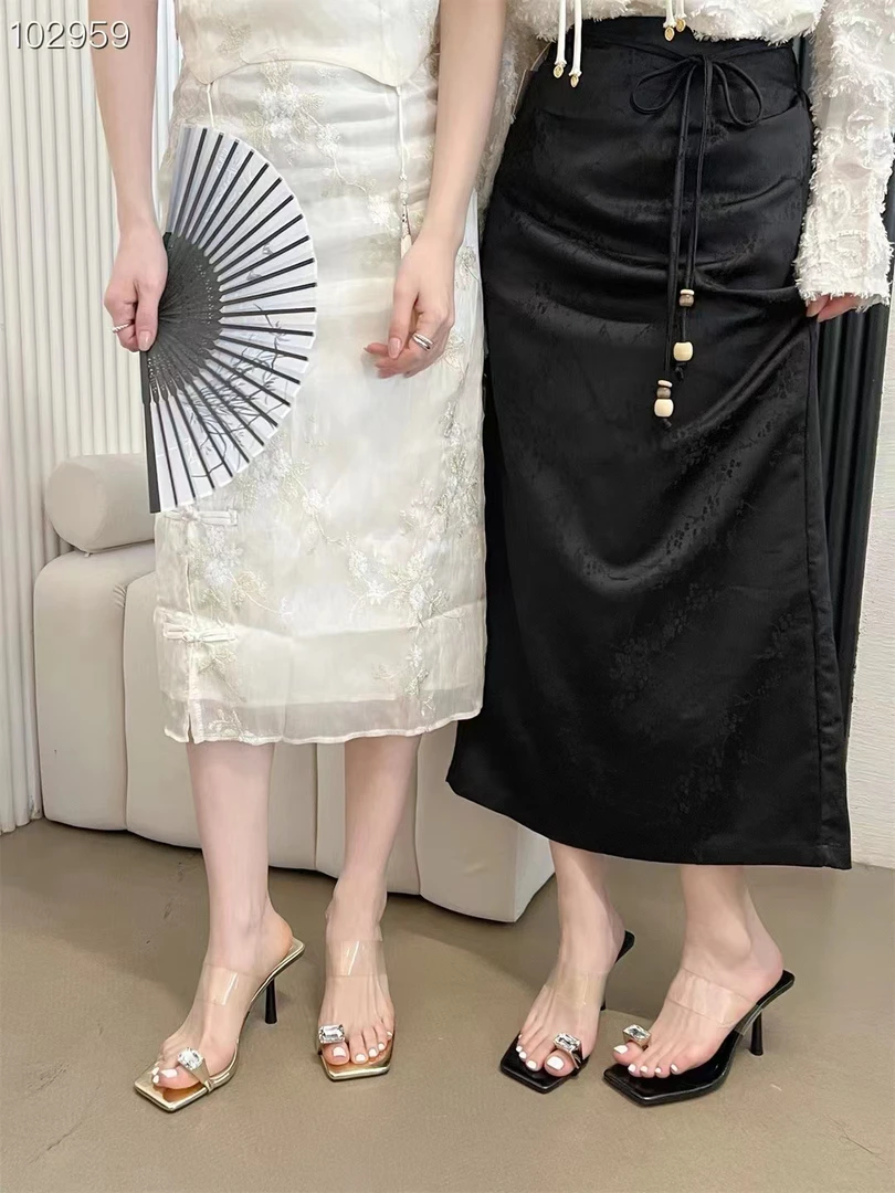 时尚女鞋拖鞋澳美风