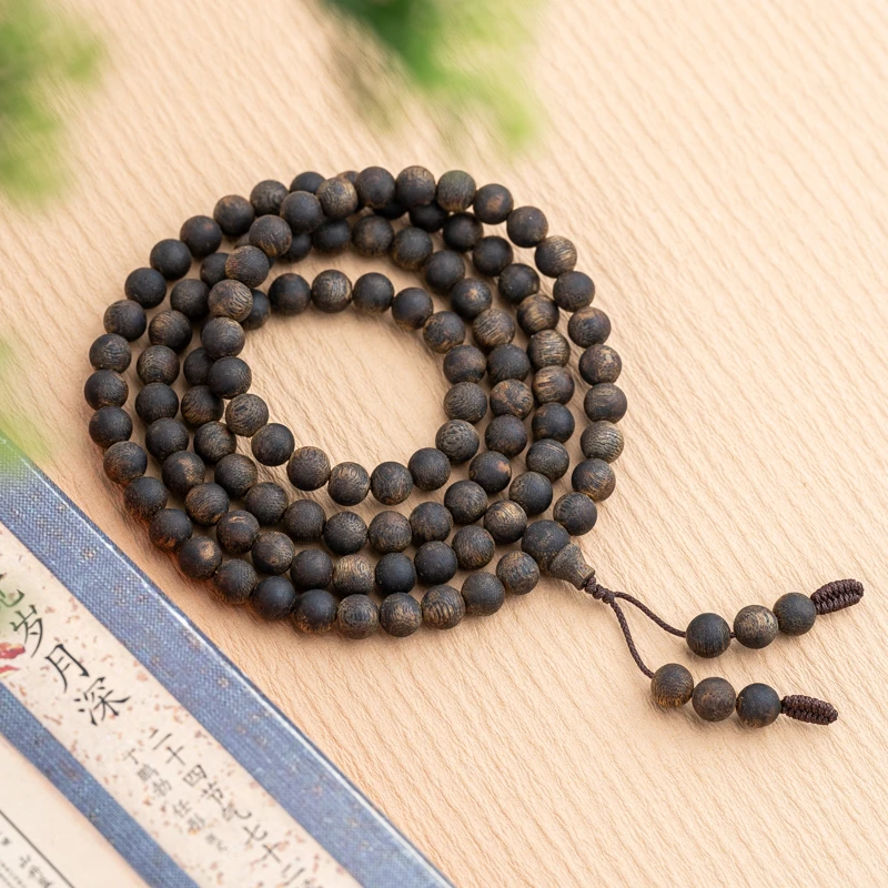 沉香莺歌绿奇楠沉香沉水7mm108颗多圈手串