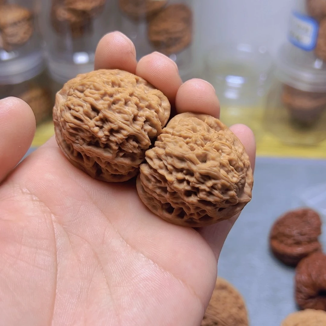 【闪购商品】文玩核桃把件