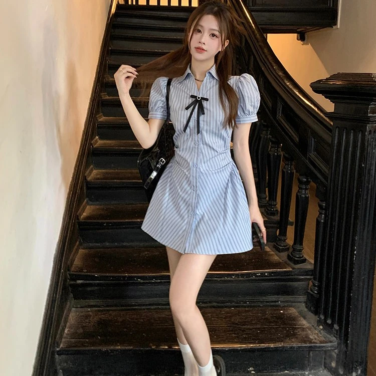 蓝色条纹收腰显瘦衬衫连衣裙女小众蝴蝶结设计感小个子法式短裙夏