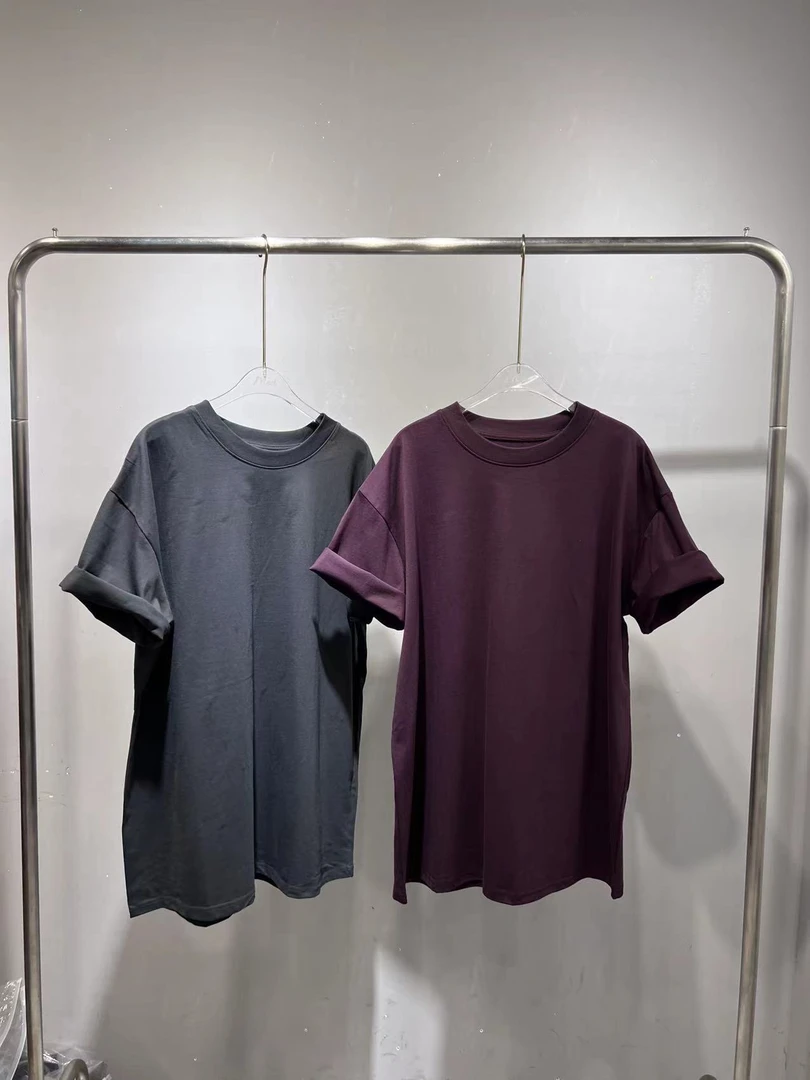 后背带字中长宽松短袖