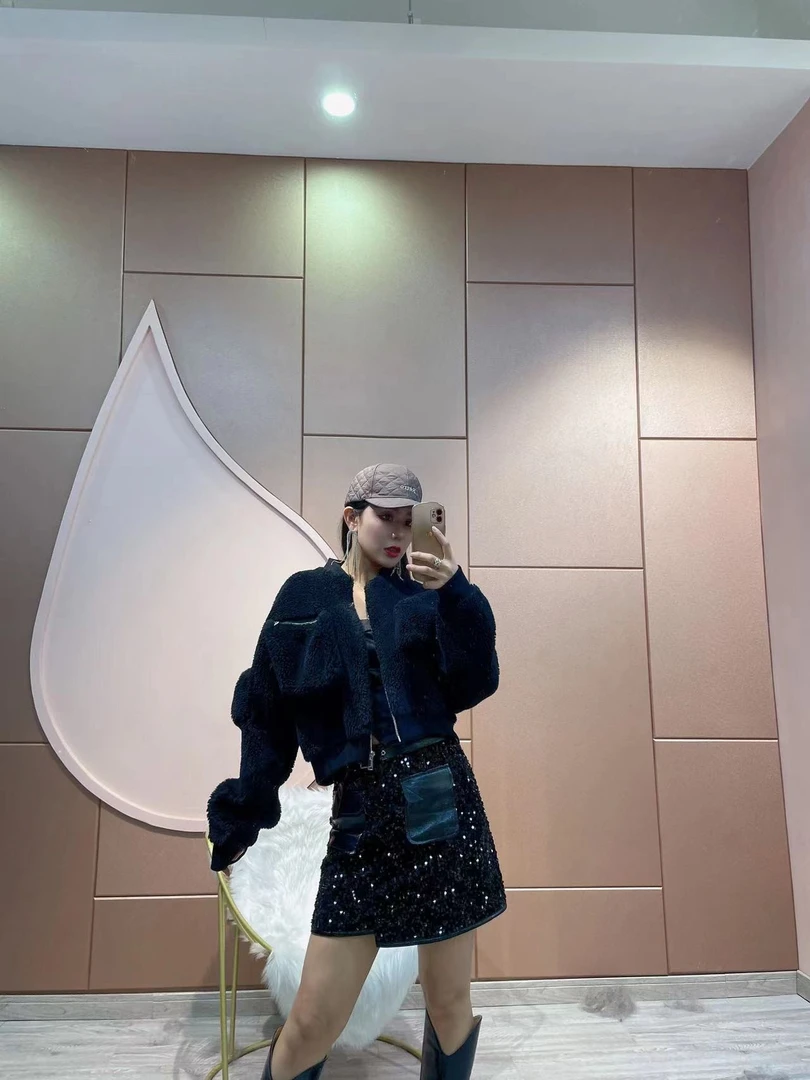 绵羊毛棒球服外套8255