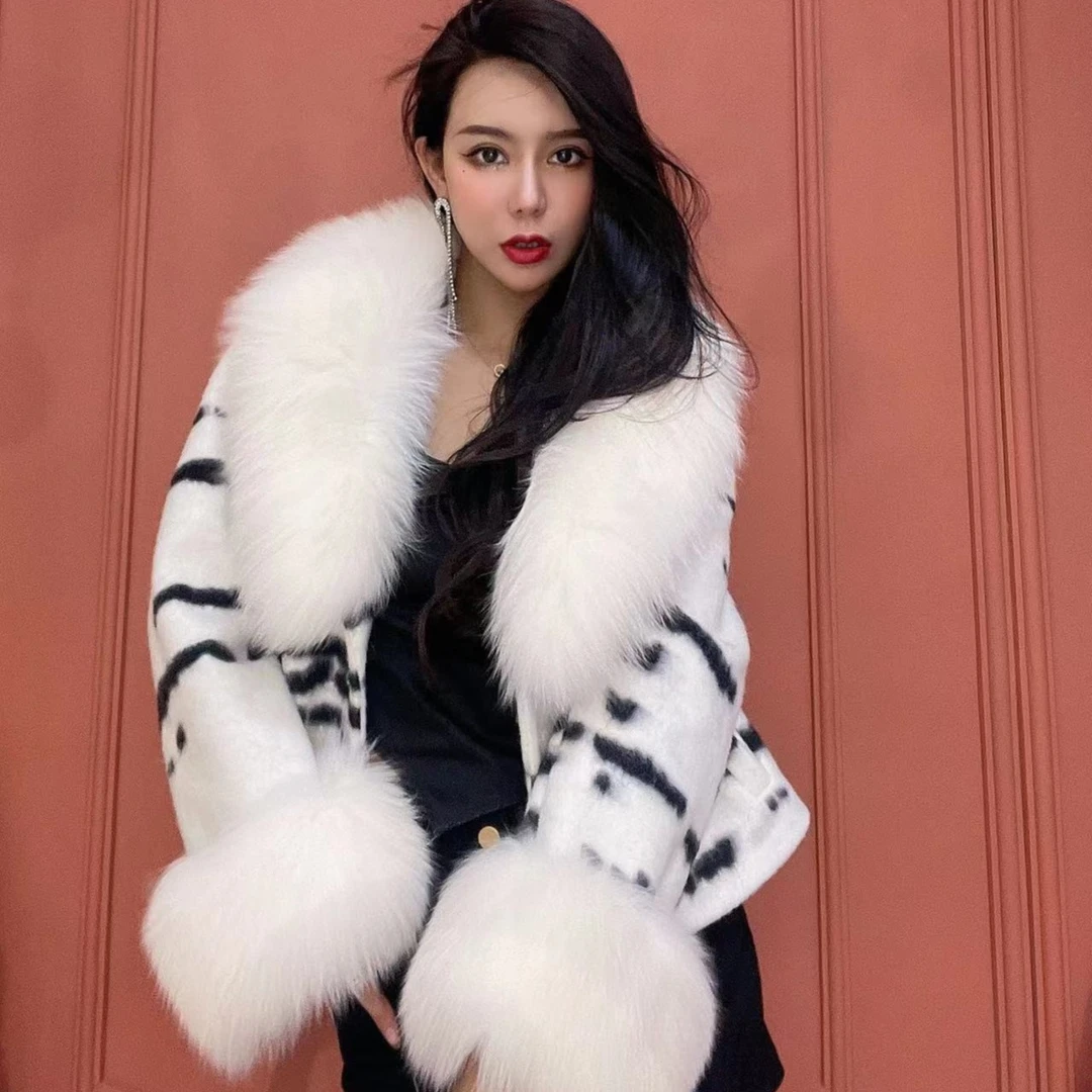shemeihuanghou/奢美皇后设计师款狐狸毛秋冬时尚订制外套2292