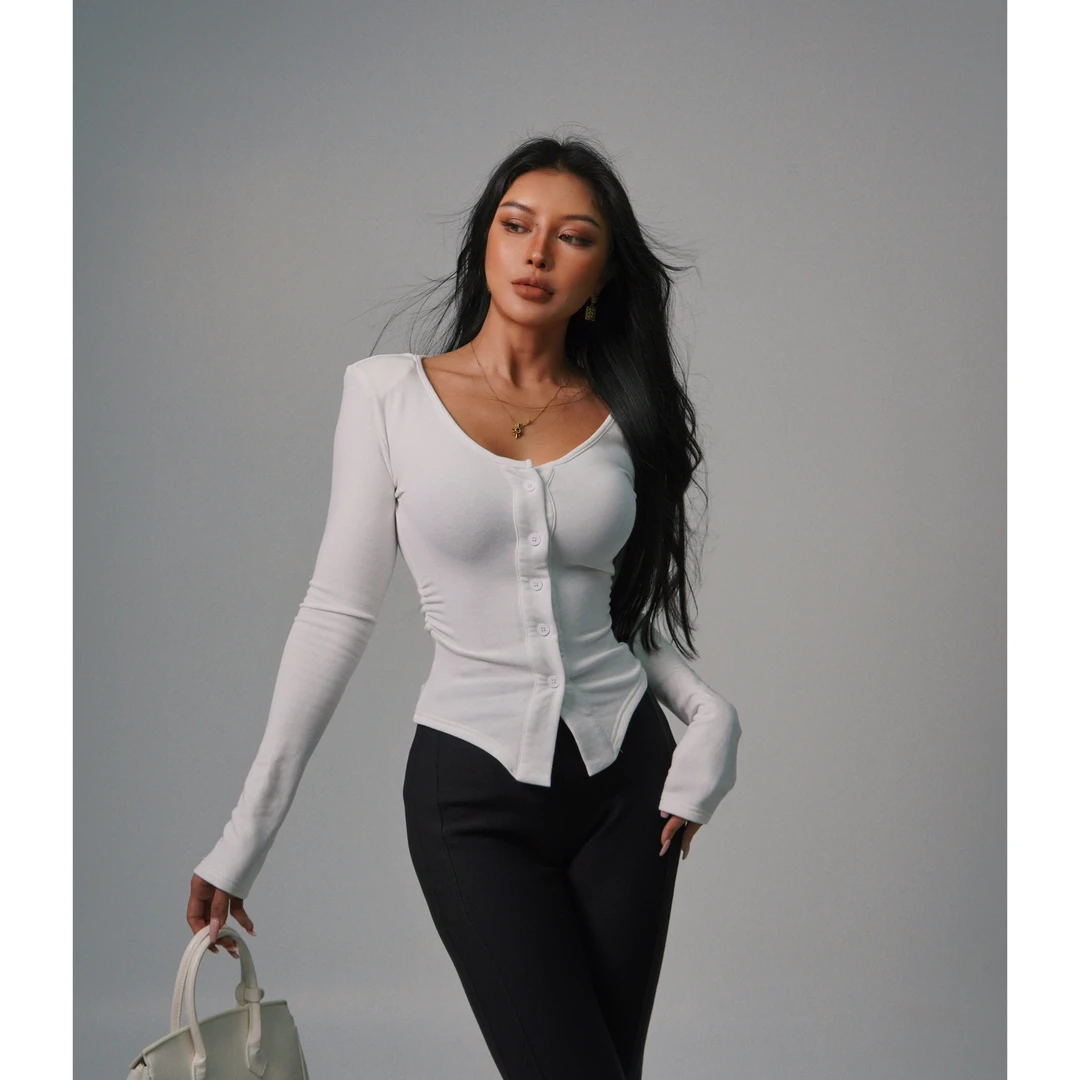 【蜜蜜家】回光物语 欧美辣妹性感长袖磨毛丝光棉带垫肩上衣 Z442