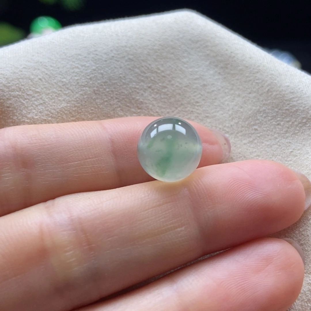 翡翠颈饰未镶嵌冰茶飘绿花圆珠11.7mm