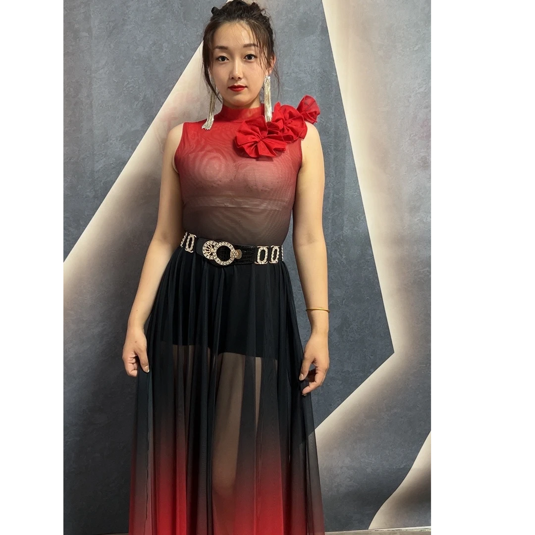 【浩婷雪娟】渐变开衩连衣裙  （裙长132cm    裙摆360°）