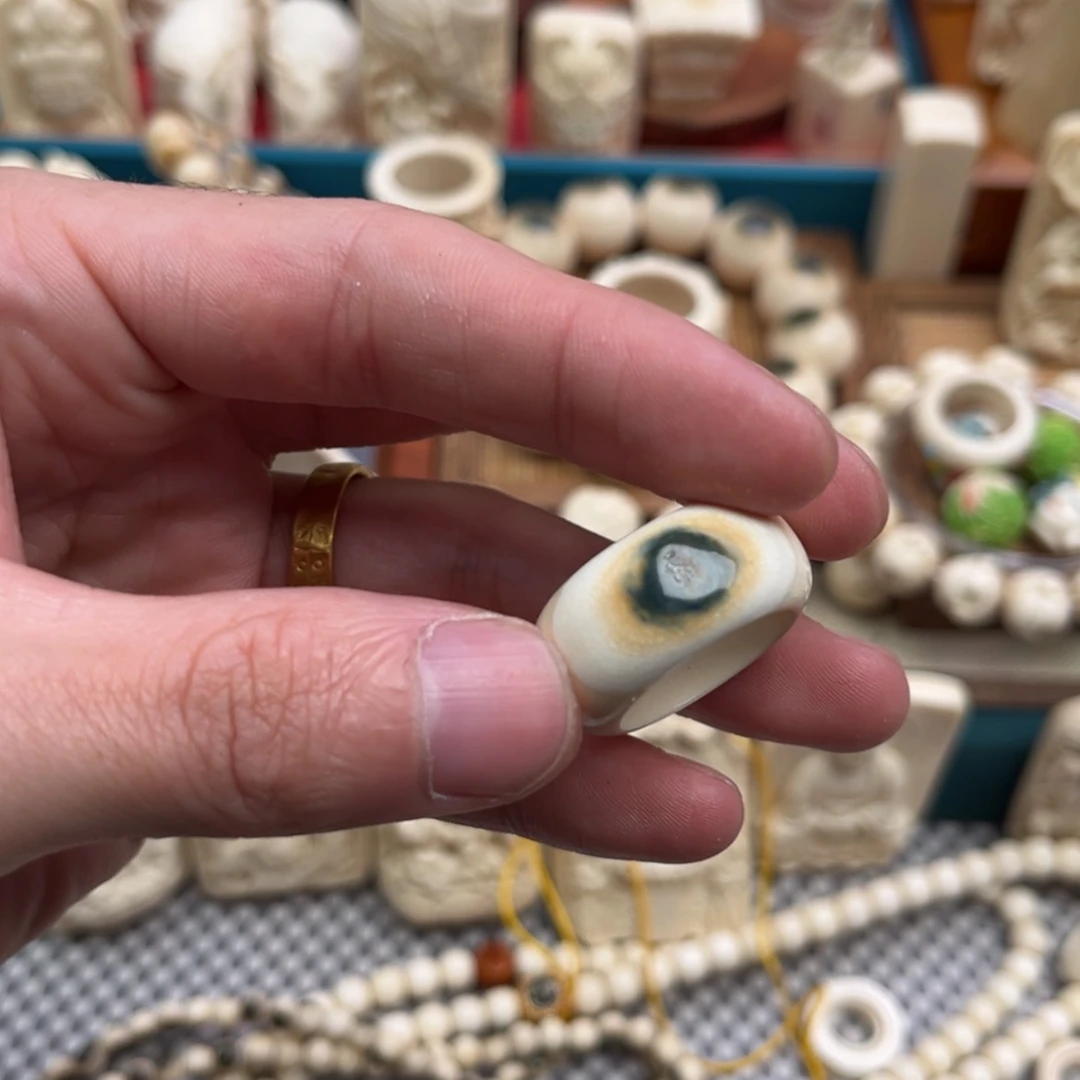 【闪购商品】猛犸牙根雕闲***动