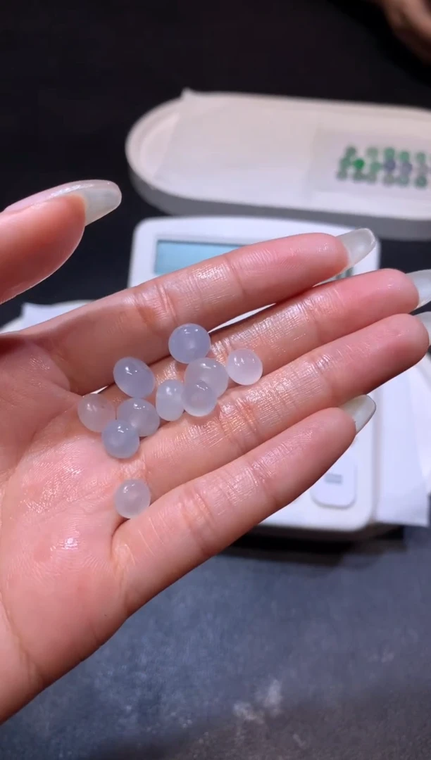 【闪购商品】定制翡翠未镶嵌珠子1800+180