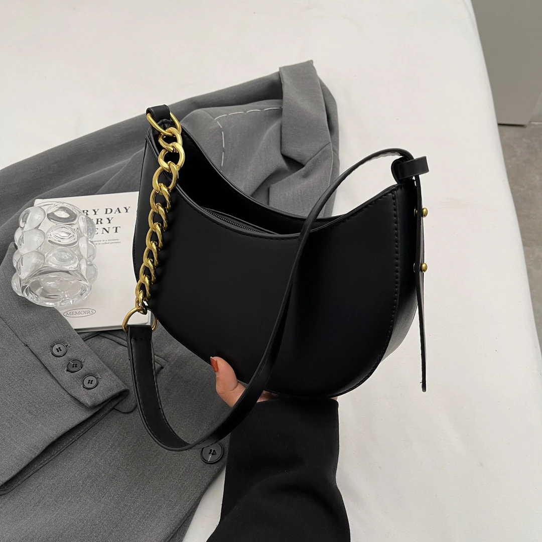 简约质感女士小包包女2024秋冬新款潮时尚网红百搭单肩腋下月牙包