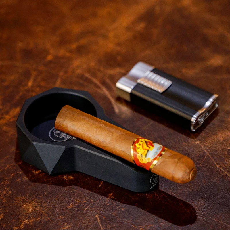 雪茄烟灰缸铝镁合金雪茄烟缸高档便携灭烟器家用磨砂质感配件工艺