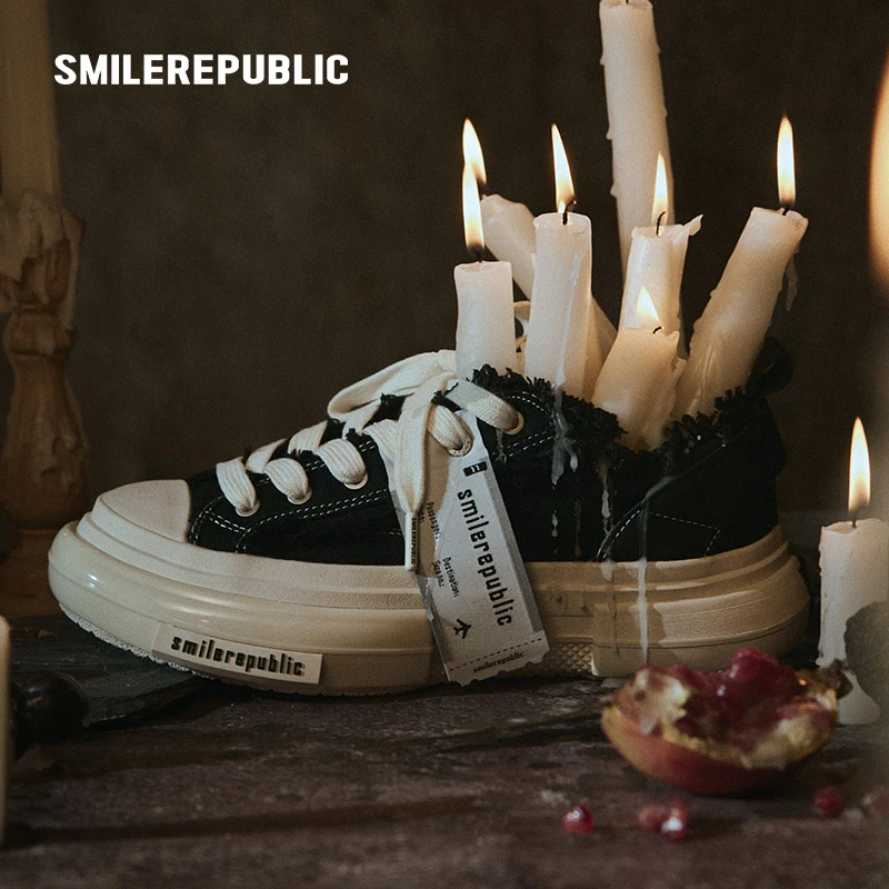 70S 经典黑色/白色低帮帆布鞋尺码自选