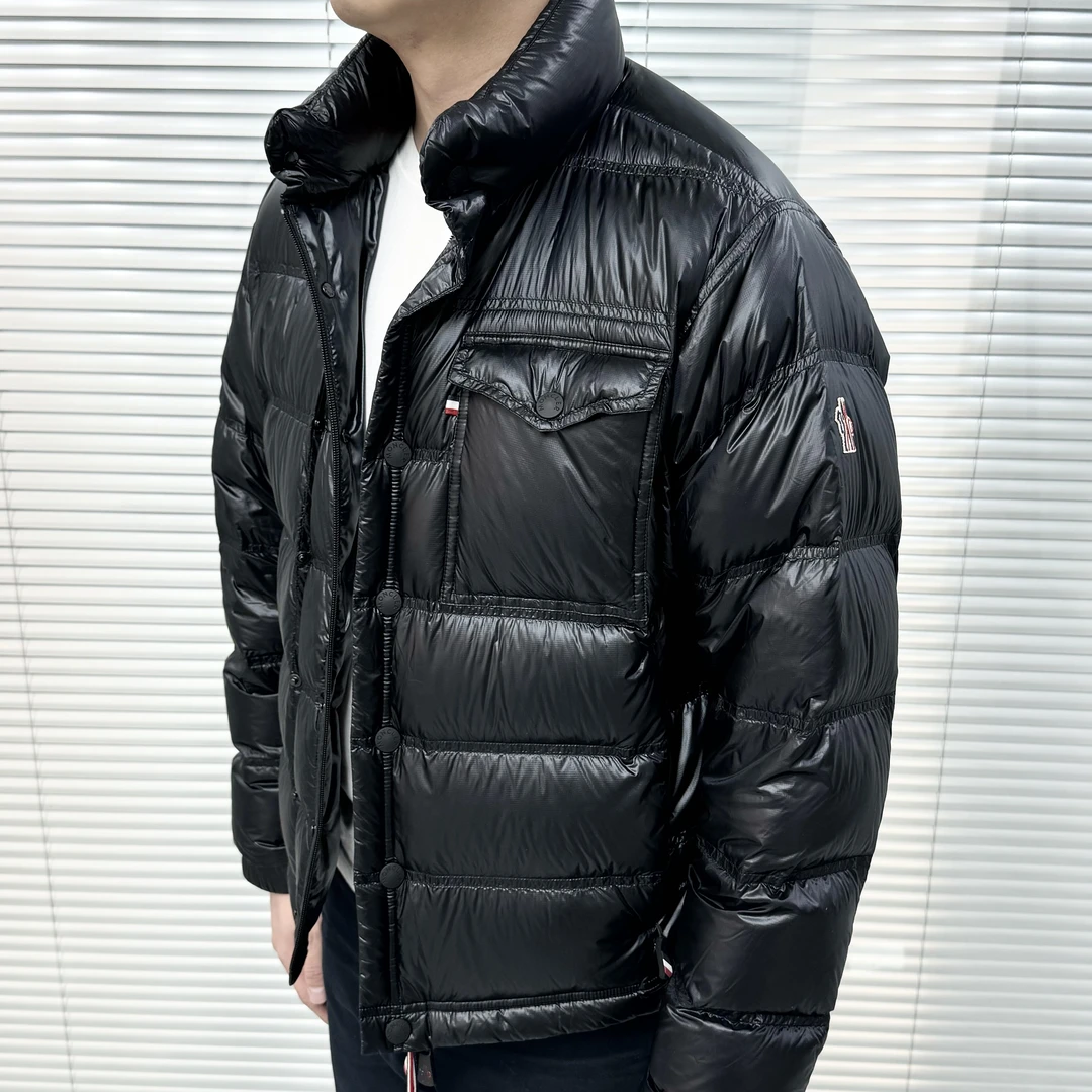 未使用 MONCLER 蒙口RAFFORT胸口大口袋立领夹克羽绒服男黑色