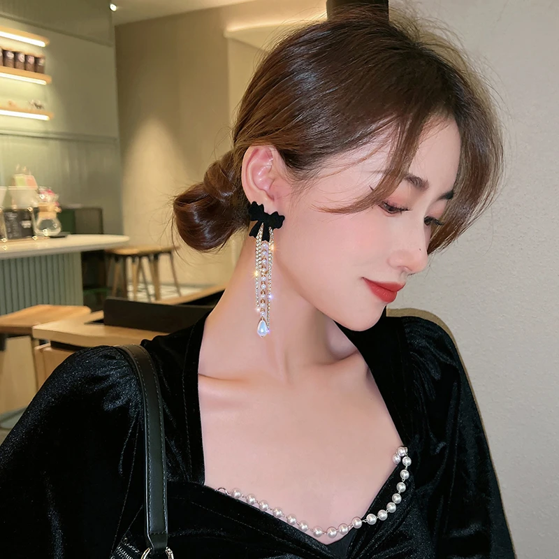 复古丝绒蝴蝶结耳环新年流苏链条女秋冬珍珠过年耳钉女多戴法耳
