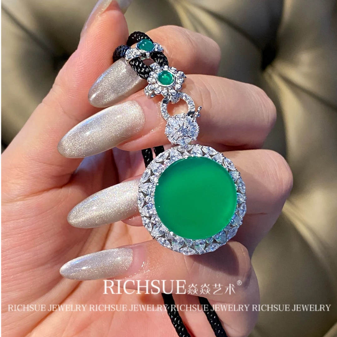 非金属合成锆石吊坠 RICHSUE 绿色无事圆牌吊坠 s925银  不含链子