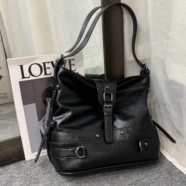 333260小众复古百搭包包2024新款大容量托特包高级时尚单肩水桶包