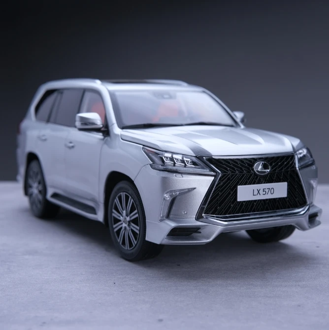 1/18 LCD 雷克萨斯 LX570 合金全开 收藏版汽车模型