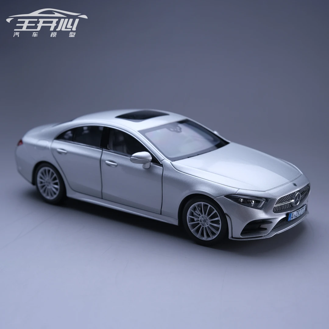 Norev  1/18  奔驰  CLS  2018款  合金全开  静态收藏版汽车模型