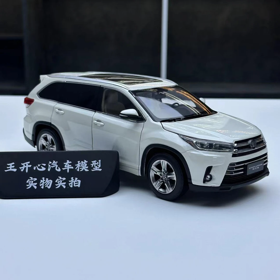 1/18 丰田 汉兰达 2018款 合金全开 收藏版汽车模型